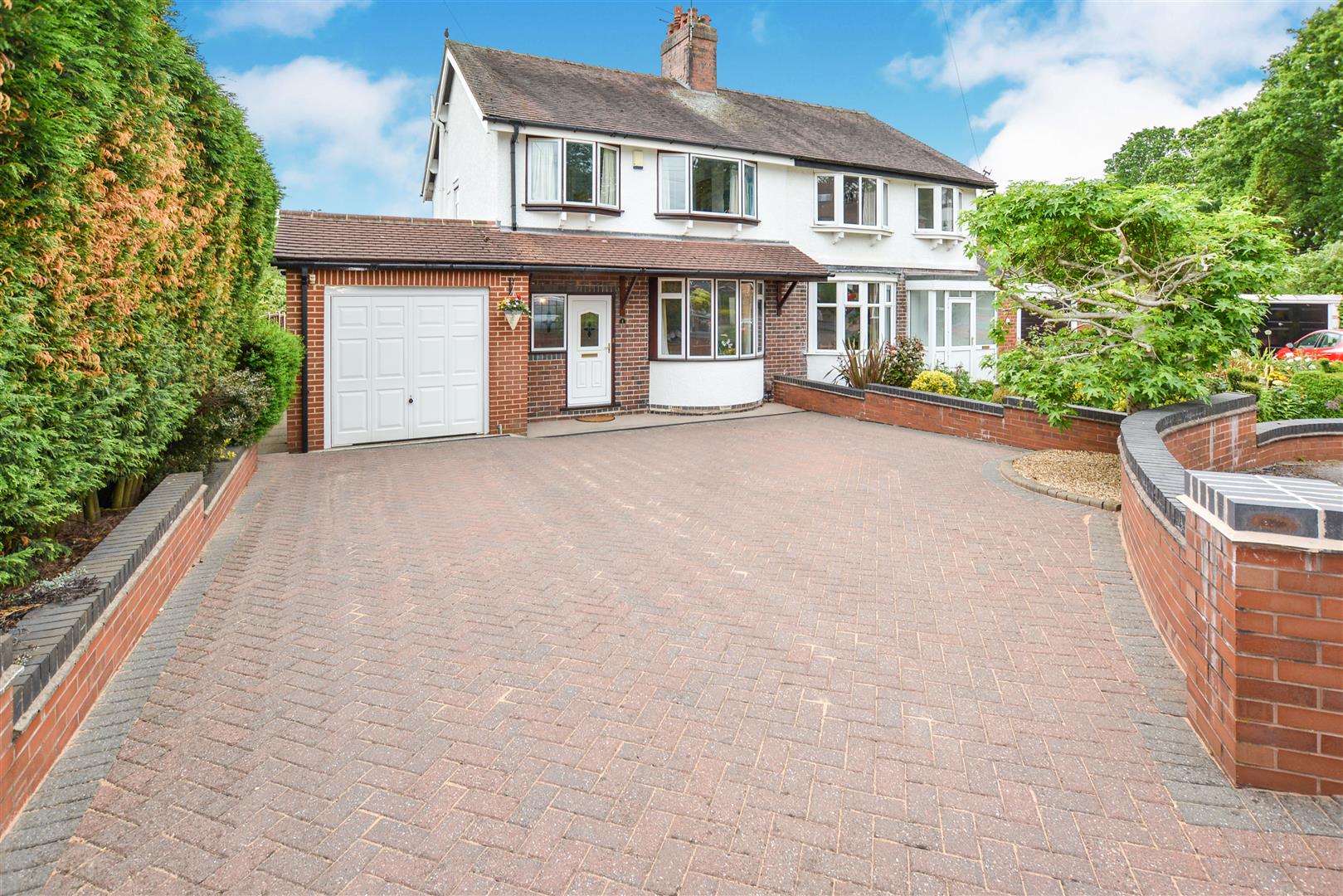 Property Search Bob Gutteridge Estate Agents and Valuers